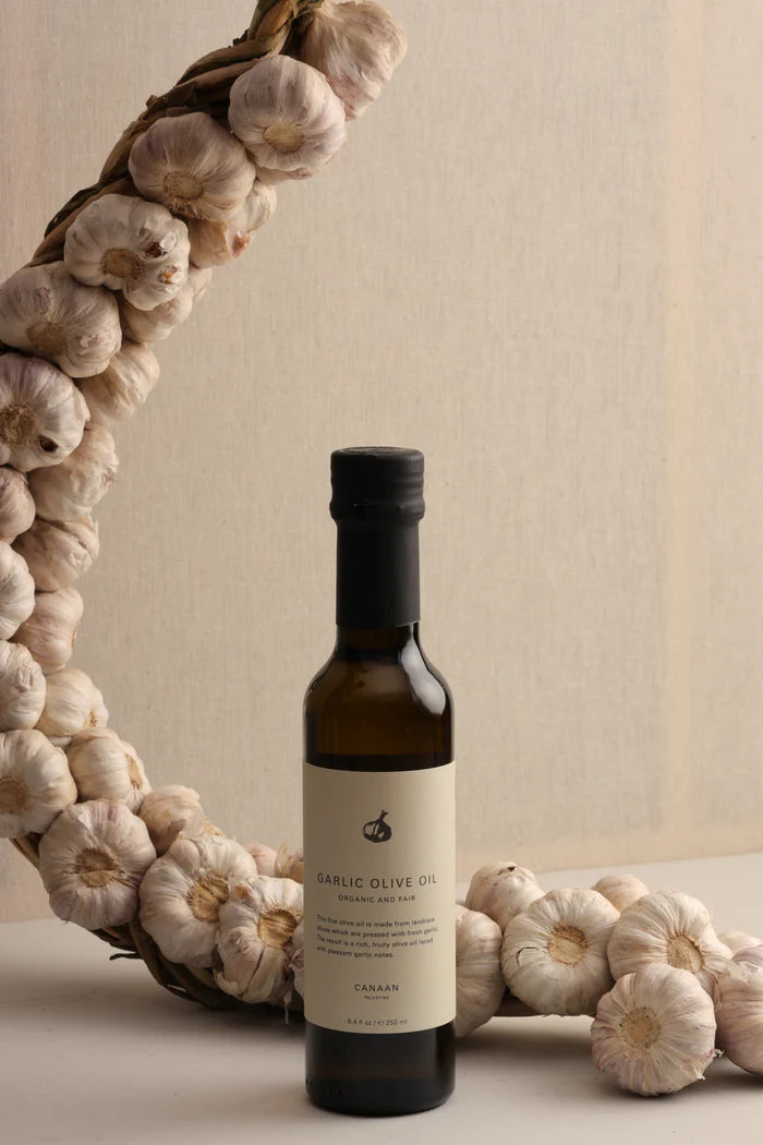 CANAAN Organic Olive Oil 250ml / Garlic / Chili / Basil
